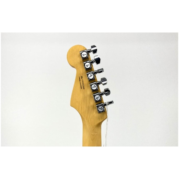 Fender American Ultra Stratocaster Rosewood Fingerboard Arctic Pearl Ser#:US22025660