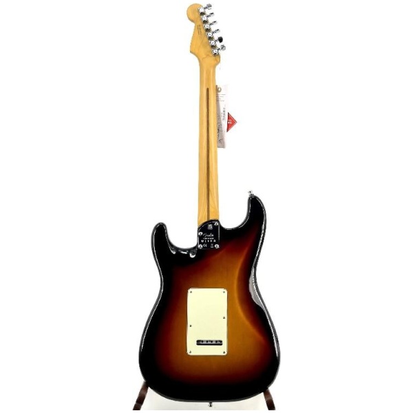 Fender American Ultra Stratocaster Maple Fingerboard Ultraburst Ser#: US23007946