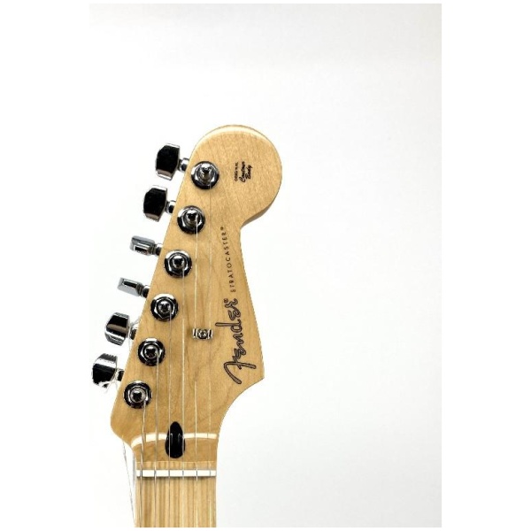 Fender Player Series Stratocaster Guitar 3-Color Sunburst Serial#: MX22064466