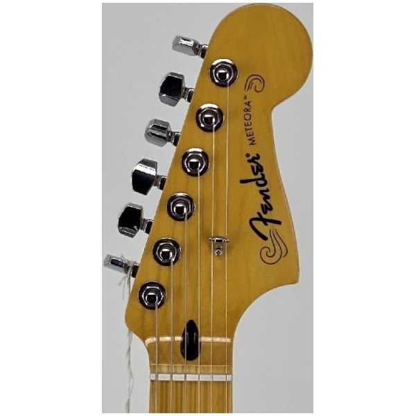 Fender Player Plus Meteora HH Maple Fingerboard Silverburst Ser#:MX22077255