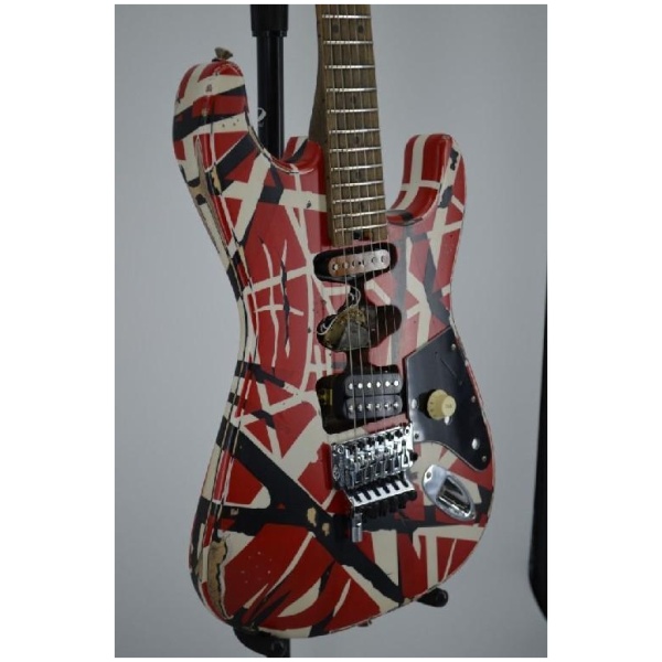 EVH Striped Series Eddie Van Halen Frankie Electric Guitar Red Black White Relic