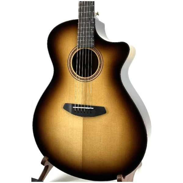 Breedlove Artista Pro Concerto Burnt Amber Acoustic Electric w/ Case Ser# CC221203194