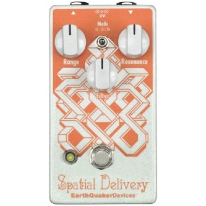 EarthQuaker Devices Spacial Delivery Envelope Filter w/ Sample & Hold Pedal
