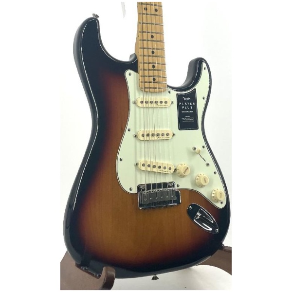 Fender Player Plus Stratocaster 3-Color Sunburst w/ Gig Bag Ser#:MX21149445
