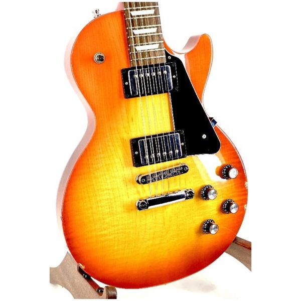 u-gibson-lp-studio-tangburst_01.jpg