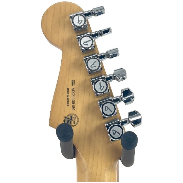 u-fender-player-plus-strat_08.jpg