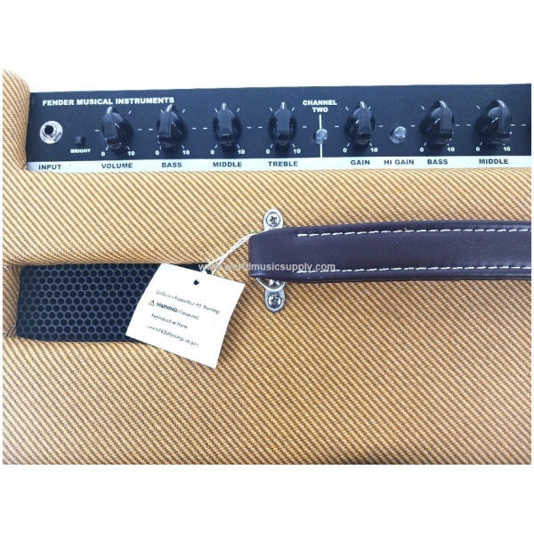 u-fender-bassbreaker-30r-fsr_01.jpg