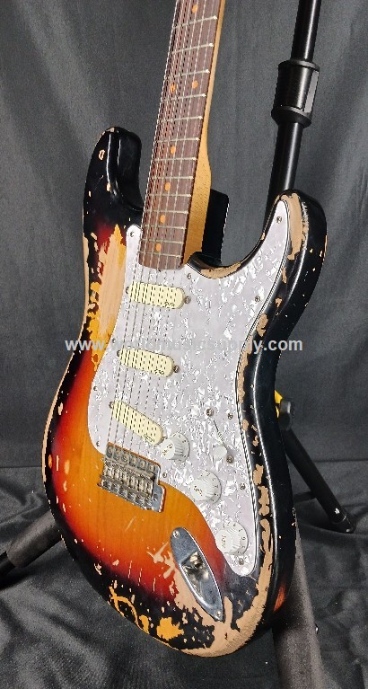 u-fender-mike-mcready-upgraded_02.jpg