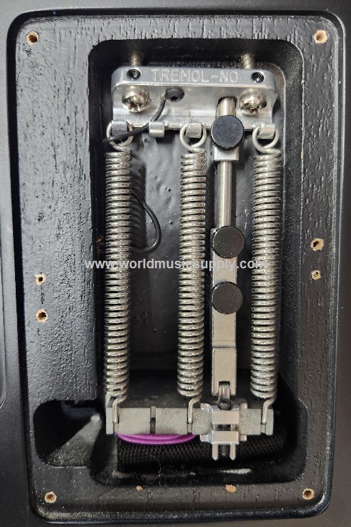 u-ltd-m-400-fr_08.jpg