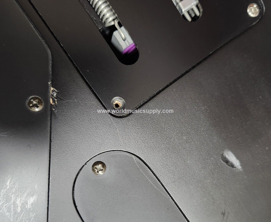 u-ltd-m-400-fr_10.jpg