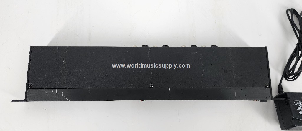 u-alesis-meq230_02.jpg