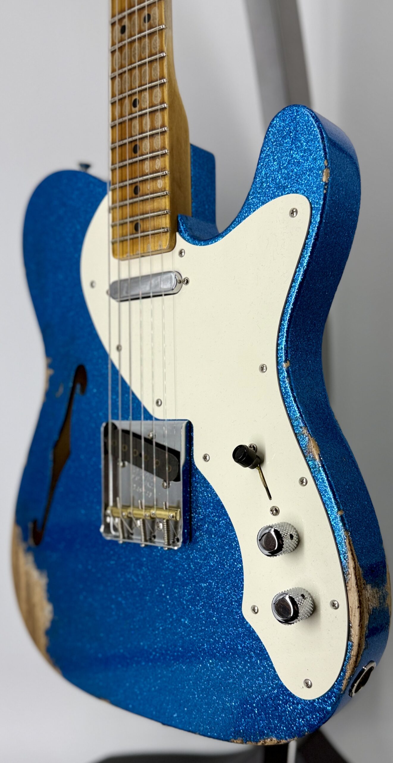 Fender USA Custom Shop Limited Edition 50s Thinline Tele Heavy Relic Aged Blue Sparkle - Image 5