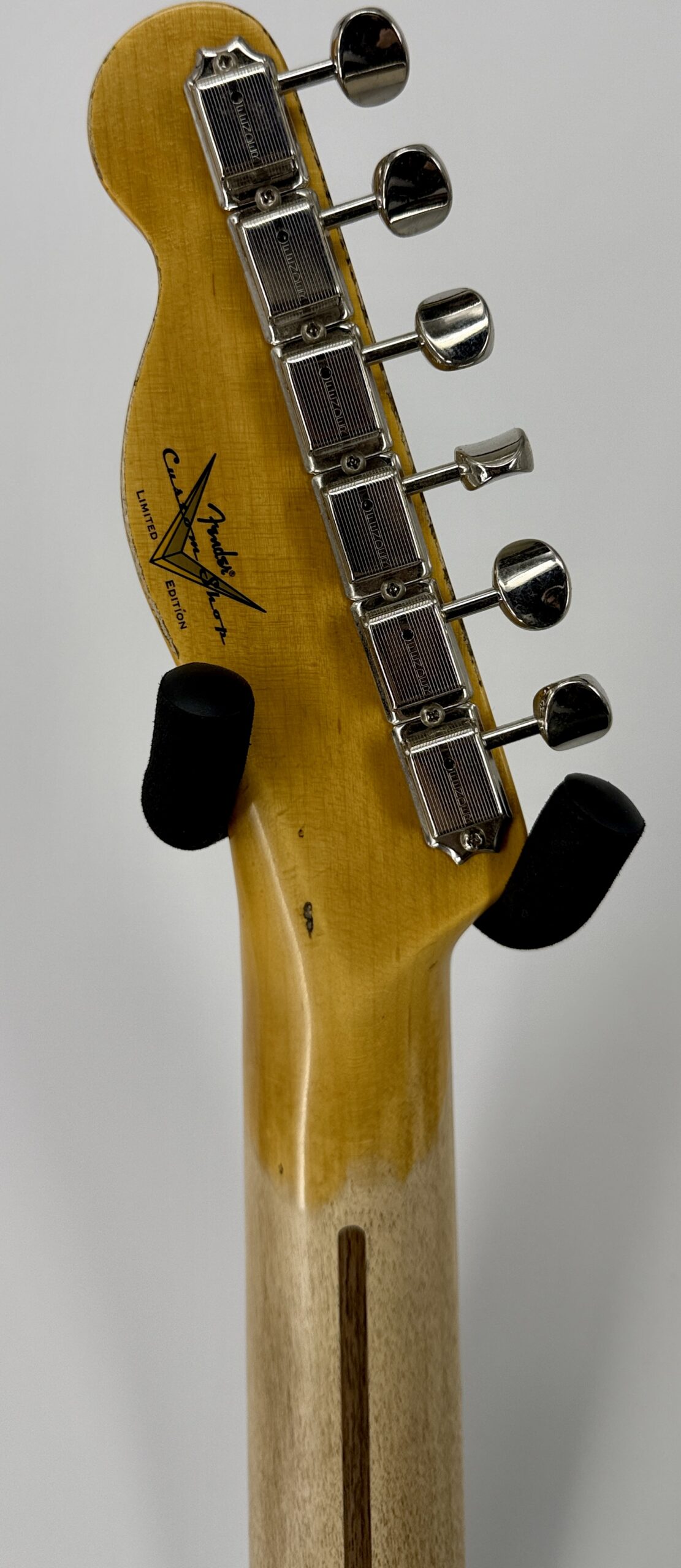 Fender USA Custom Shop Limited Edition 50s Thinline Tele Heavy Relic Aged Blue Sparkle - Image 9