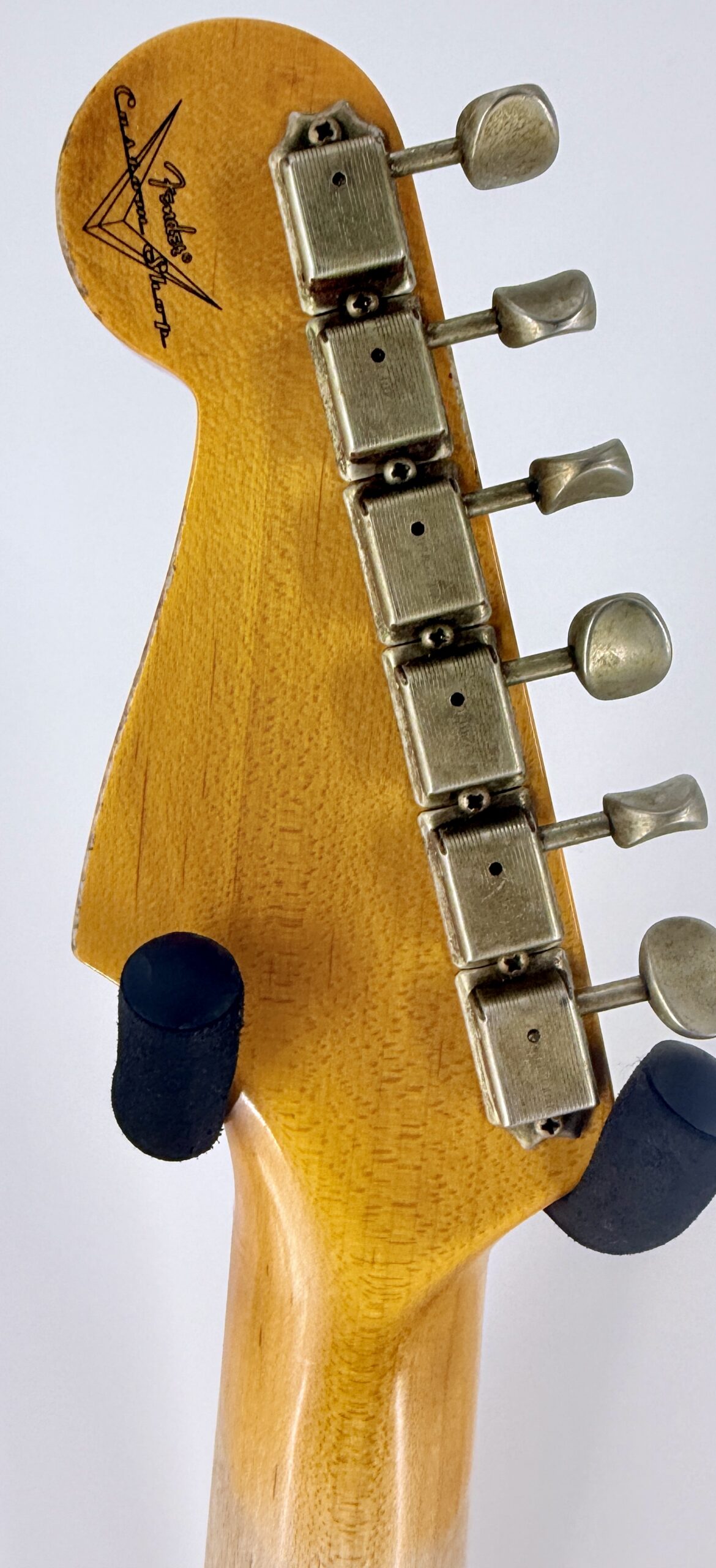Fender USA Custom Shop 1957 HEAVY RELIC STRAT- FIESTA RED Ser#:R150868 - Image 9