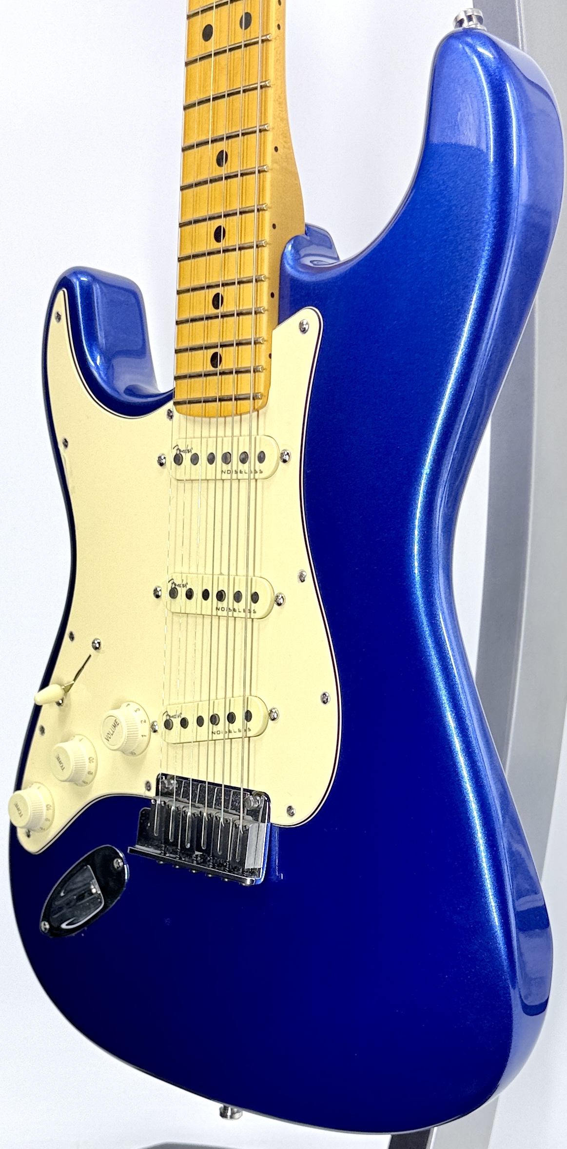 USED Left-Hand Fender American Ultra Strat w/case Serial#:US22034592 - Image 5