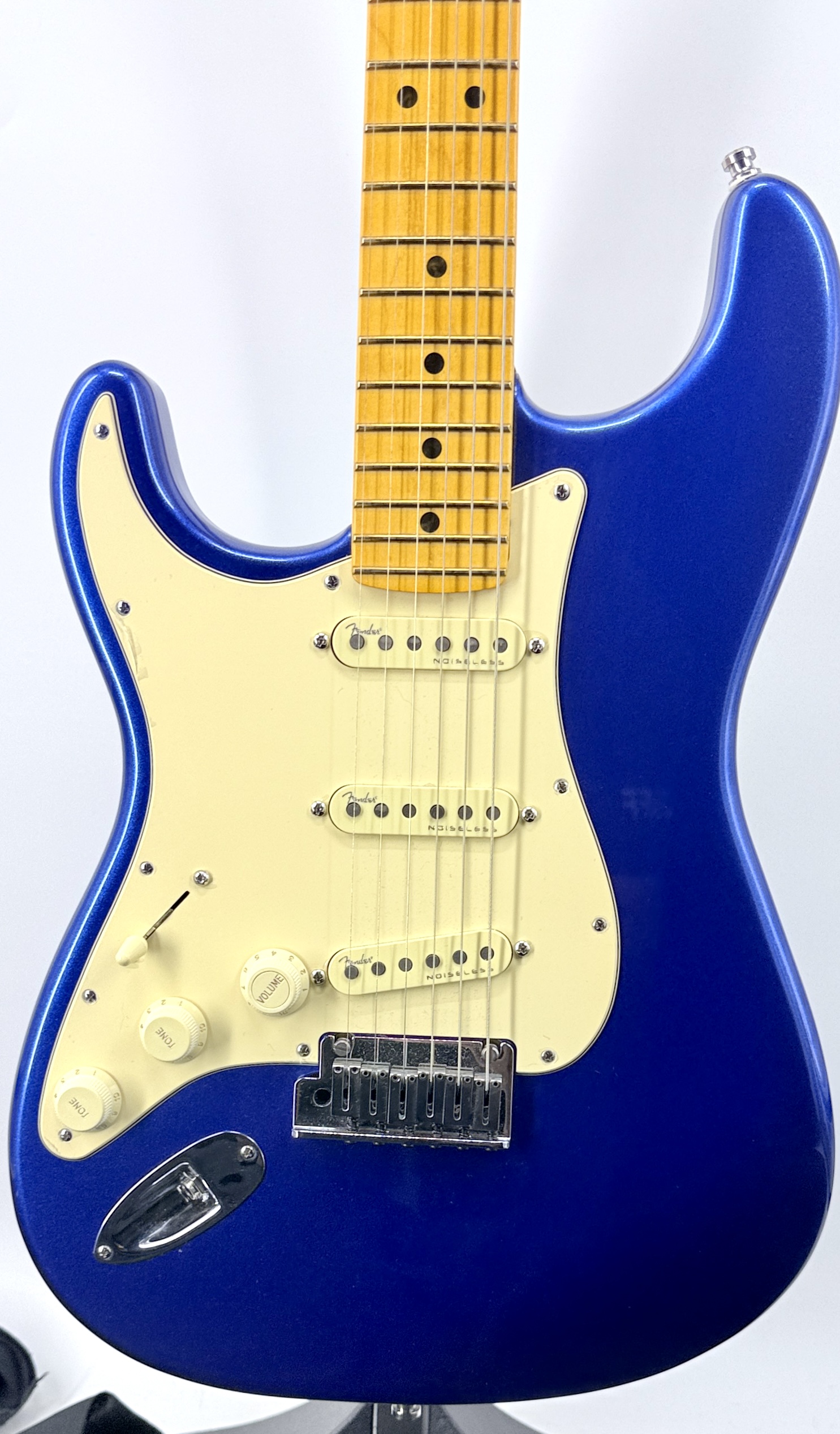 USED Left-Hand Fender American Ultra Strat w/case Serial#:US22034592