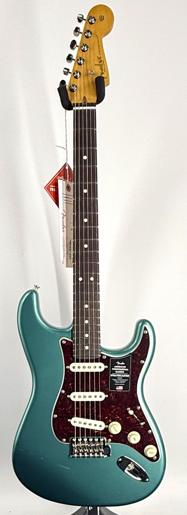 Fender American Professional Classic Stratocaster Rosewood Fretboard Ser#:US26039545 - Image 3