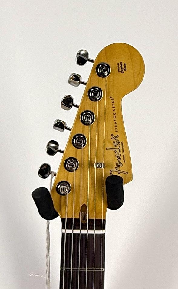 Fender American Professional Classic Stratocaster Rosewood Fretboard Ser#:US26039545 - Image 6