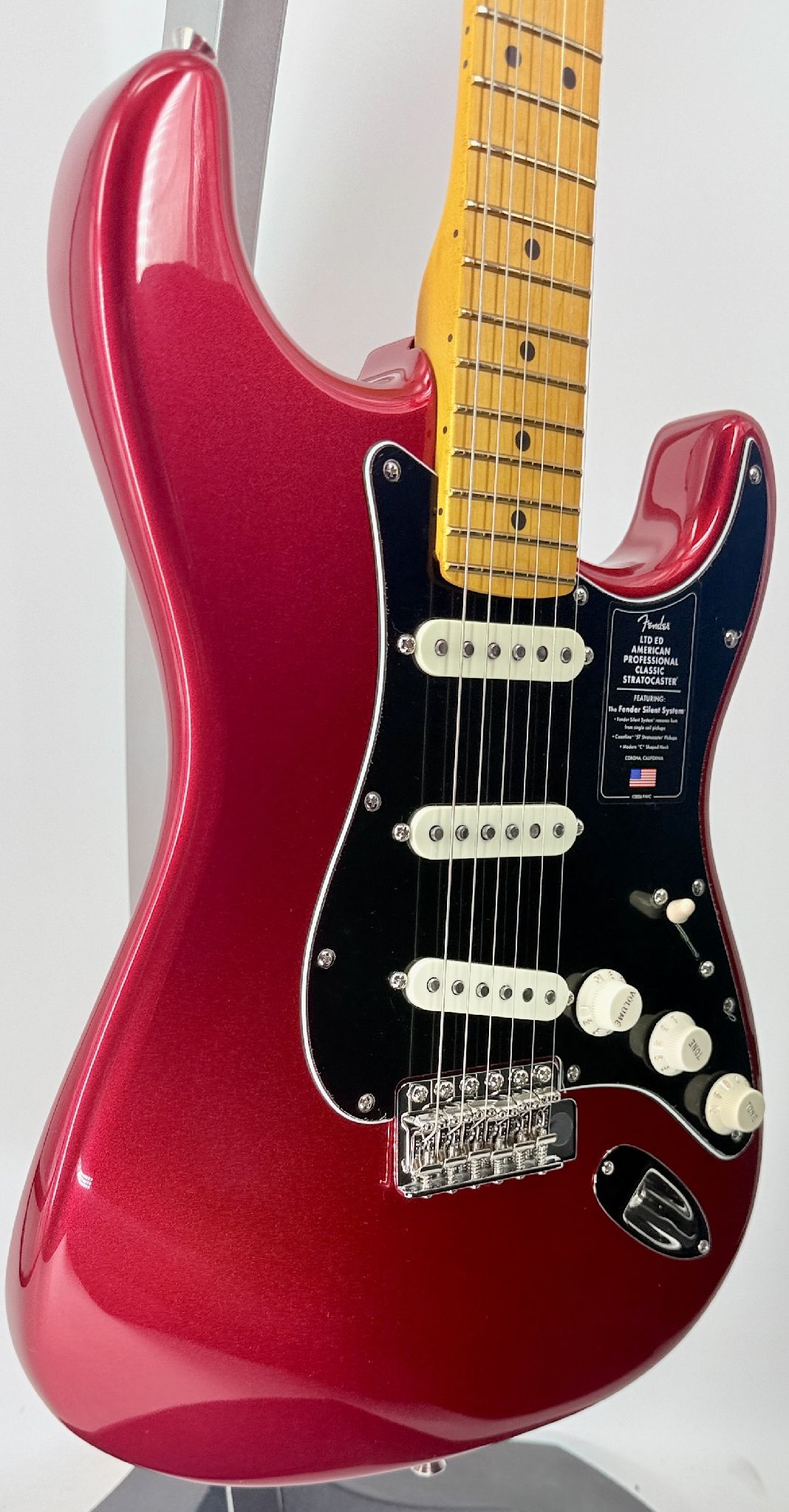 Fender American Professional LTD Edition Silent System Stratocaster Maple Fretboard -Candy Apple Red Ser#: US26035339 - Image 4
