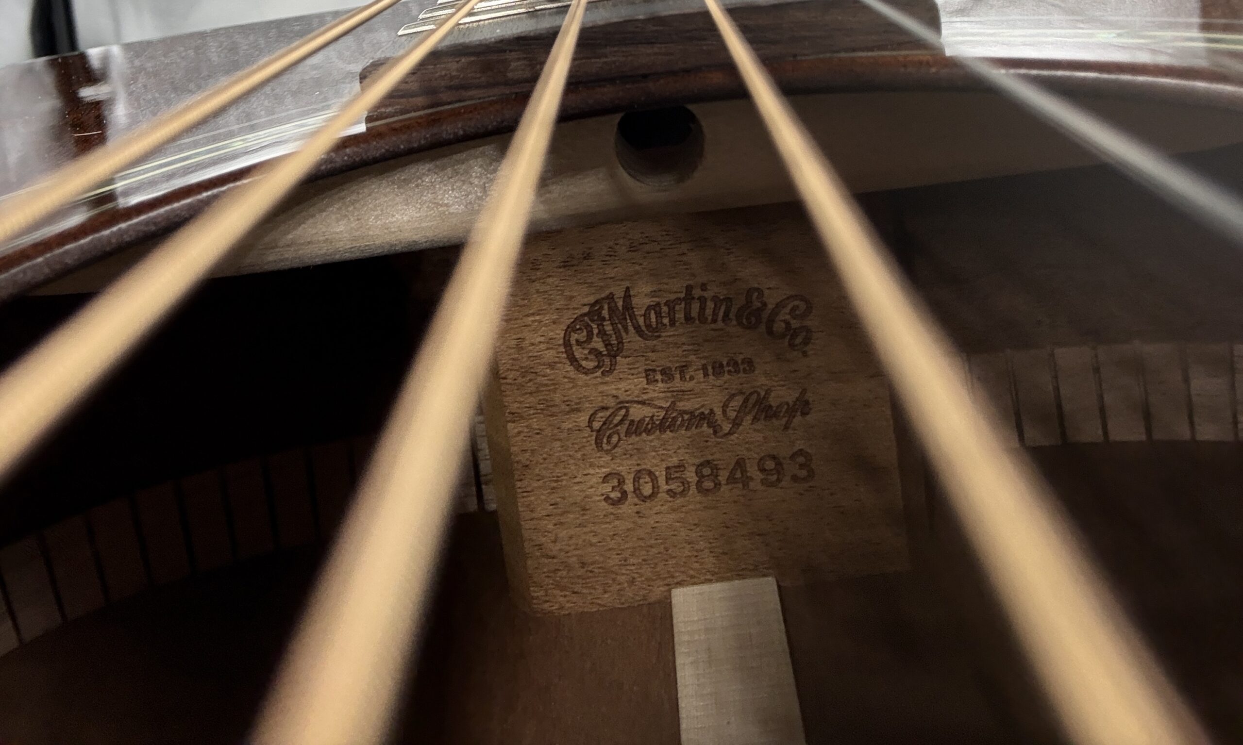 Martin Custom Shop Limited Edition (NAMM 2026) Quilt Sapele Acoustic Guitar w/case Ser#: 3058493 - Image 9