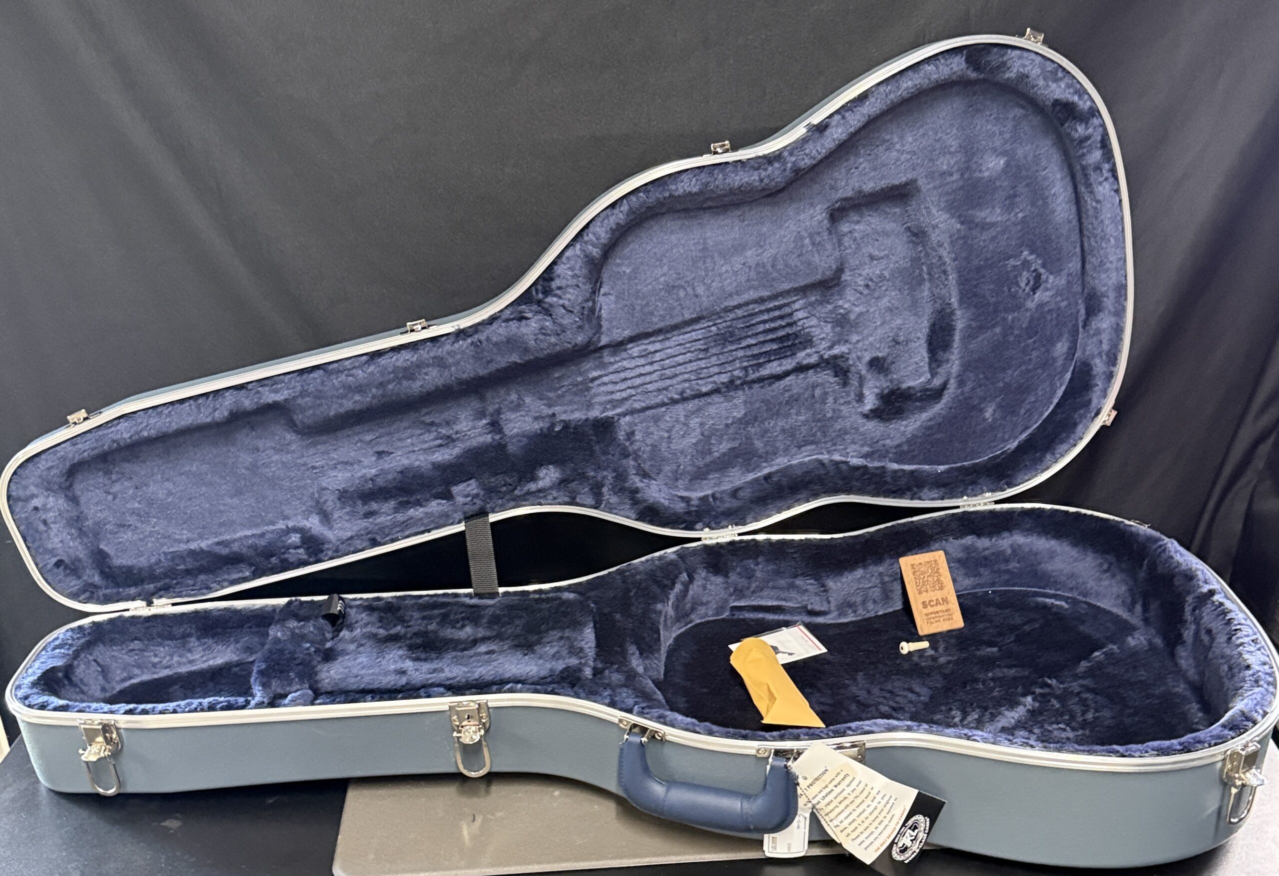 Martin HD28 SEMI QUINCENTENNIAL Acoustic Sitka Spruce, Ebony Ser#: 3062045 - Image 17