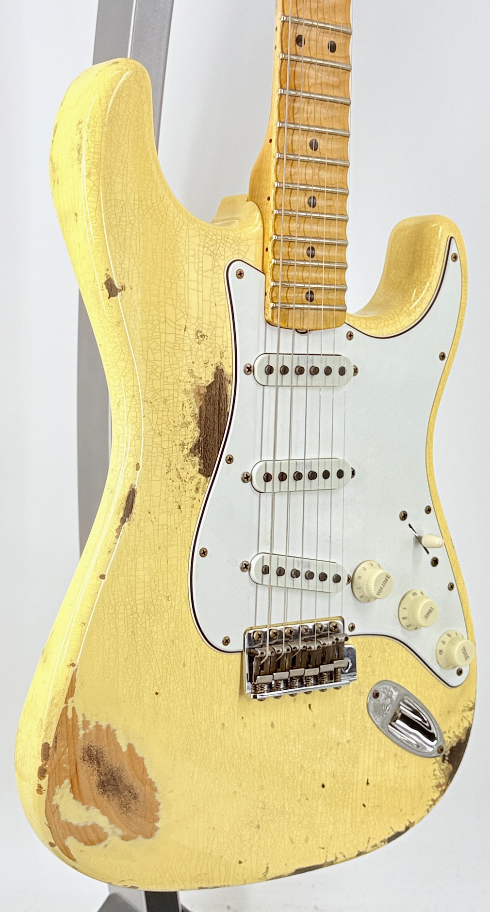 Fender USA Custom Shop Malmsteen Alder, Scalloped Maple-Relic'd Ser#: R137683 - Image 4