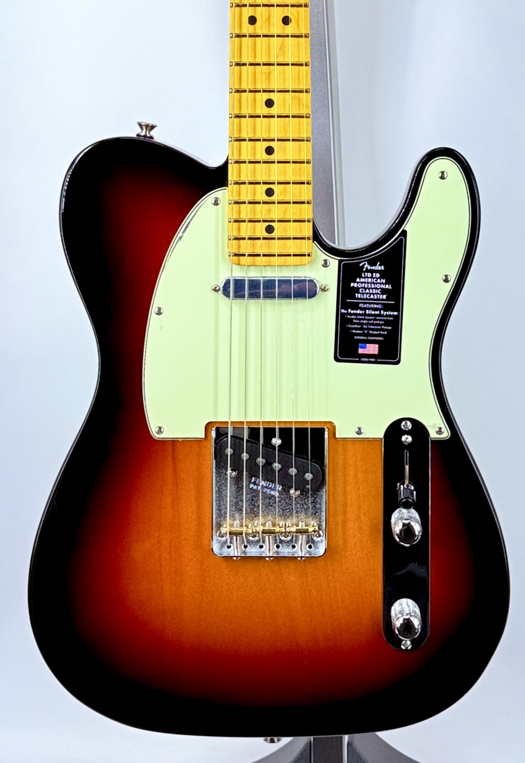 Fender American Professional LTD Edition Silent System Telecaster Rosewood Fretboard - Candy Apple Red Ser#:US26078306 - Image 2