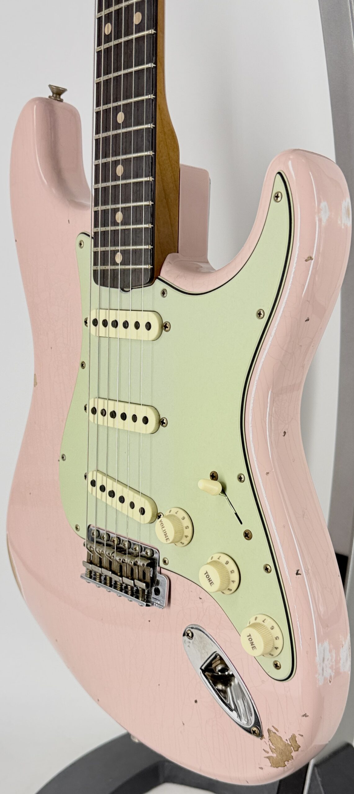Fender USA shop Custom Alder, Maple- Pink Ser#: CZ590281 - Image 5
