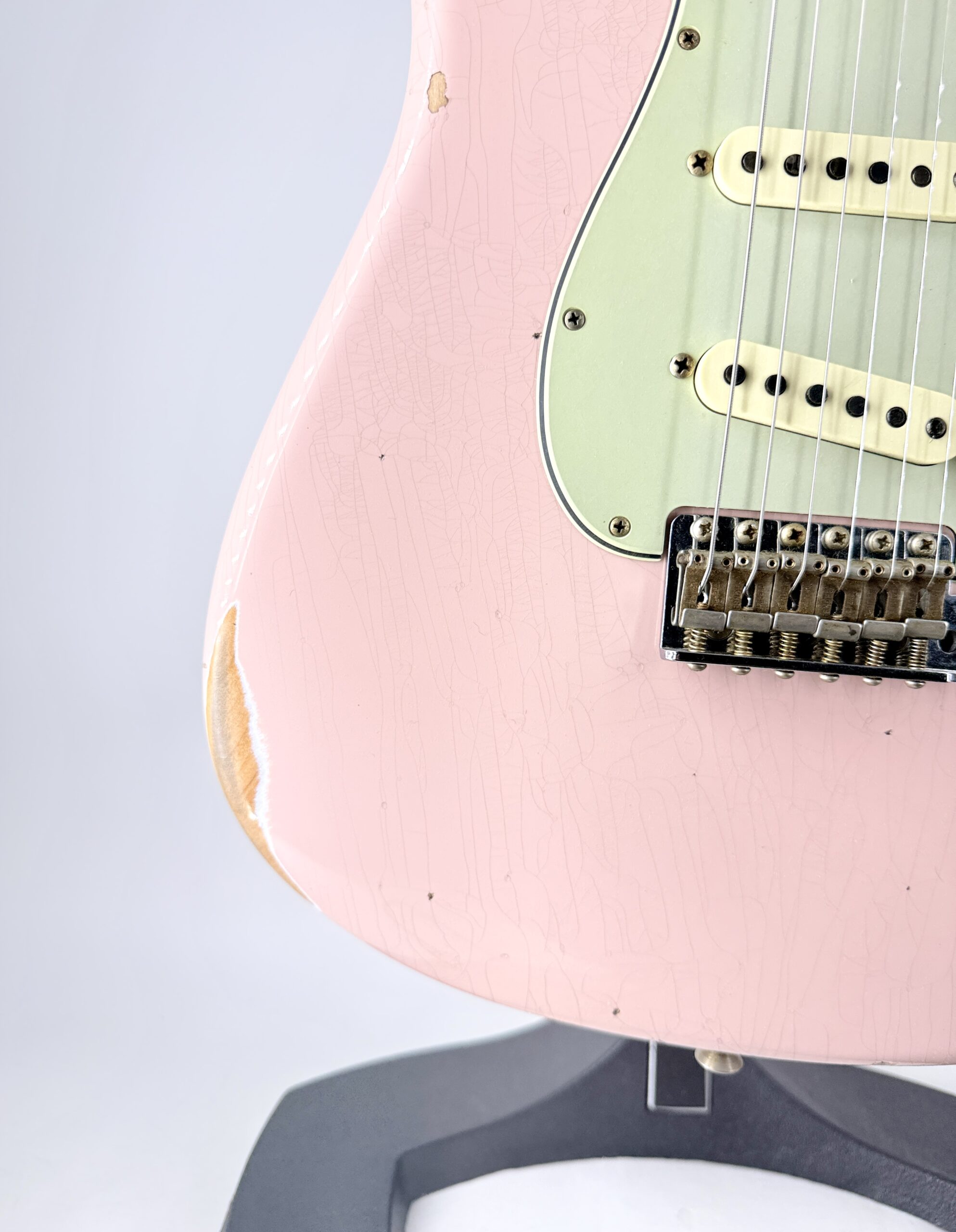 Fender USA shop Custom Alder, Maple- Pink Ser#: CZ590281 - Image 10