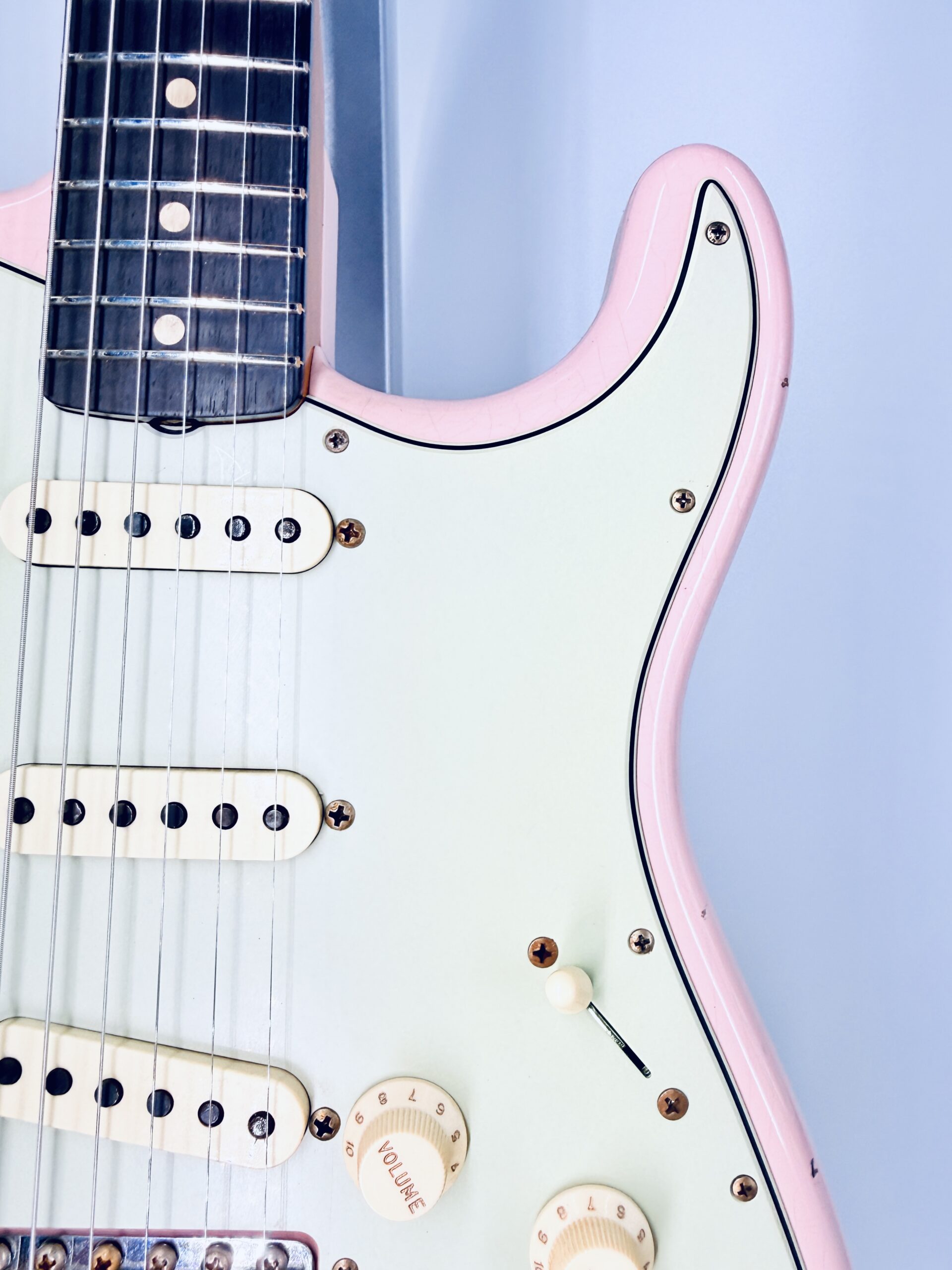Fender USA shop Custom Alder, Maple- Pink Ser#: CZ590281 - Image 12