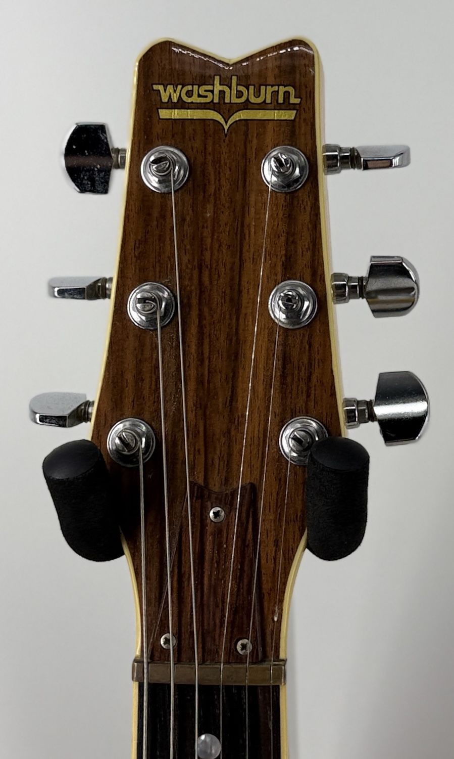 u-washburn-falcon_04.jpg
